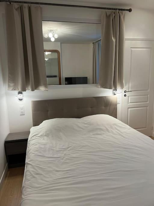 Luxury Appartment, Champs Elysees, Neuf ! Paris Exterior photo