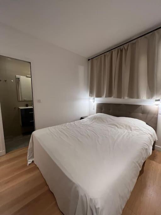 Luxury Appartment, Champs Elysees, Neuf ! Paris Exterior photo